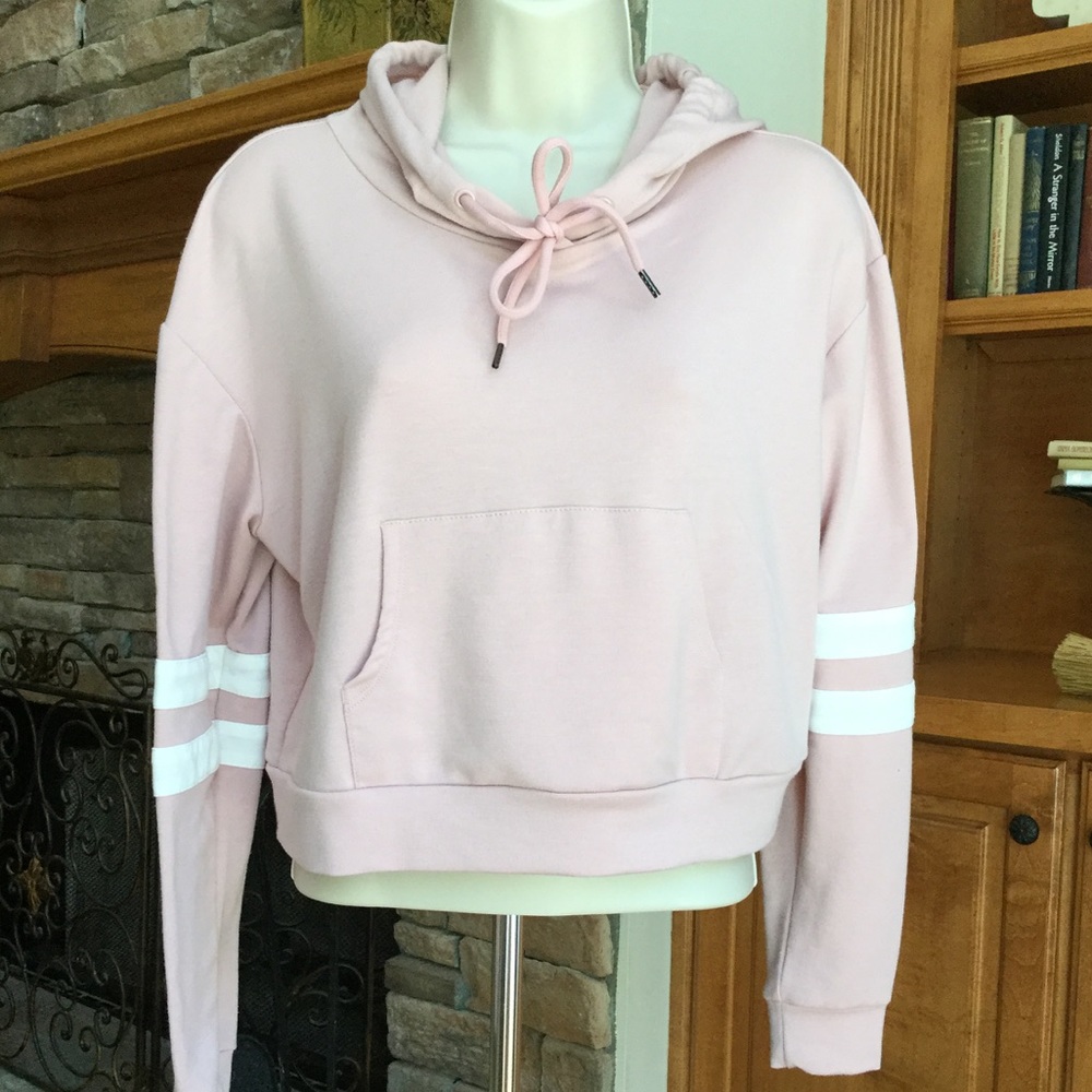 🌸SUPER CUTE CROPPED SWEATSHIRT🌸